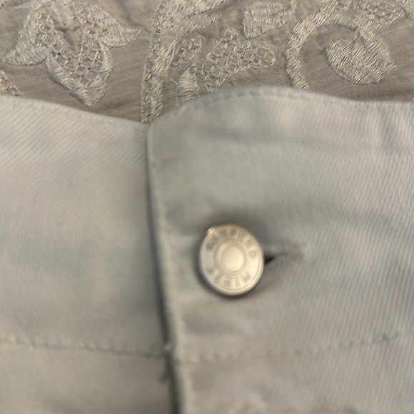 GRLFRND The Brynn Short in Hot Sugar (10) - Picture 3 of 6